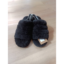 MULES FOURREES UGG NOIRES